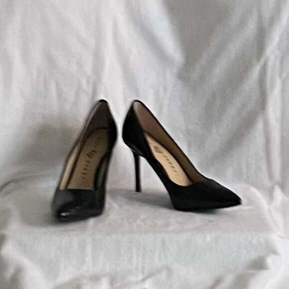 *Like New* Katy Perry “The Memphis” Black Patent Leather Pointed Toe Heels - Picture 1 of 6